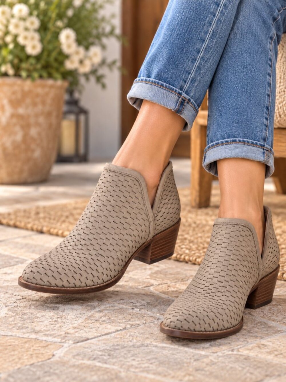 Lucky Brand Baley Taupe Perforated Leather Western Ankle Booties Womens 7M